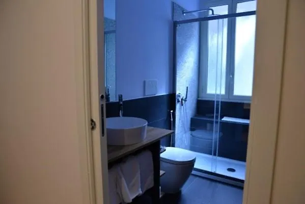 דירה Loft In Colosseum, Style In The Heart Of Rome!