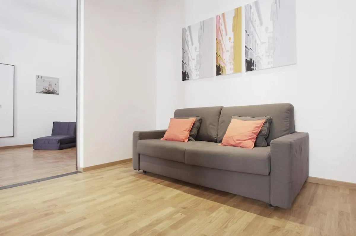 Апартаменты Loft In Colosseum, Style In The Heart Of Rome! Италия